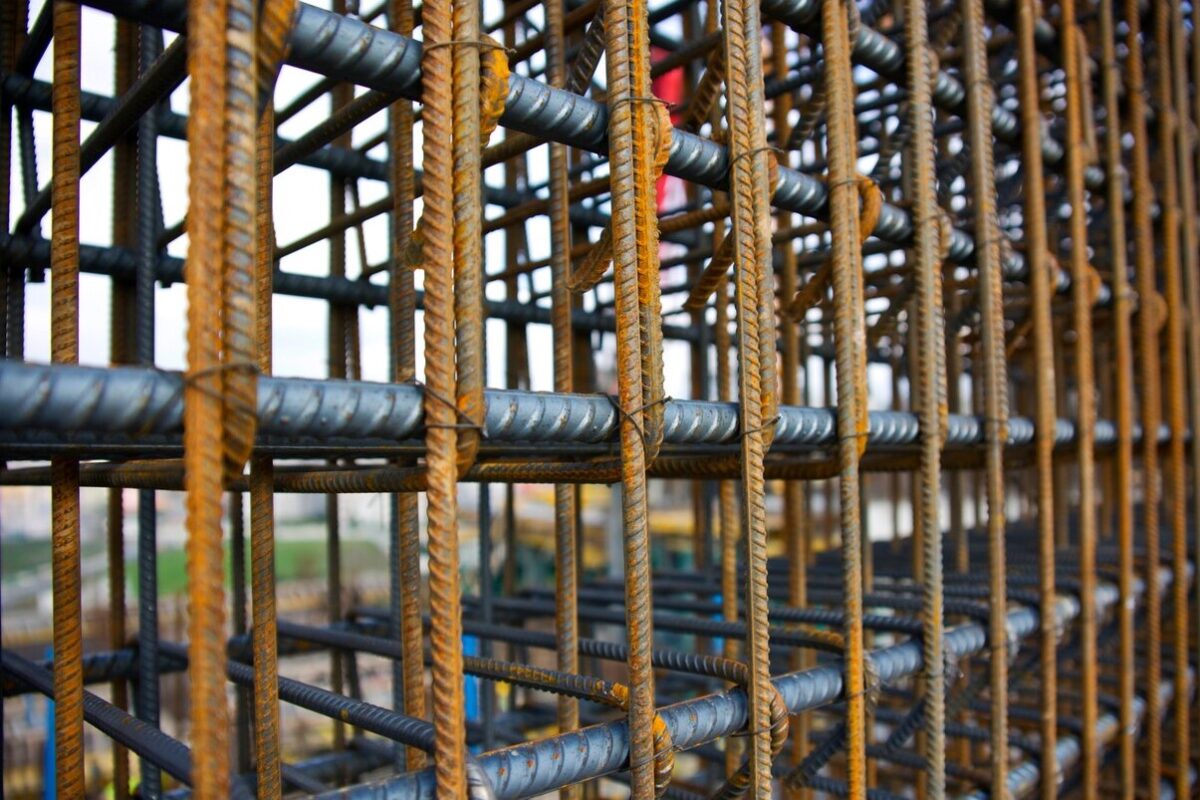 best tool for digging fence post holes