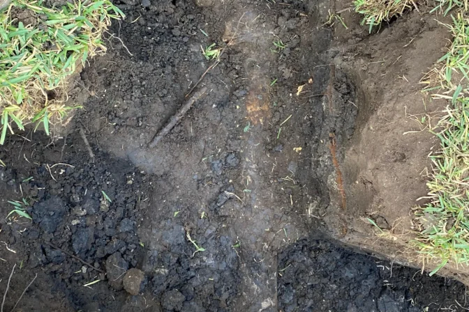 signs you need sewer line trenching in Houston